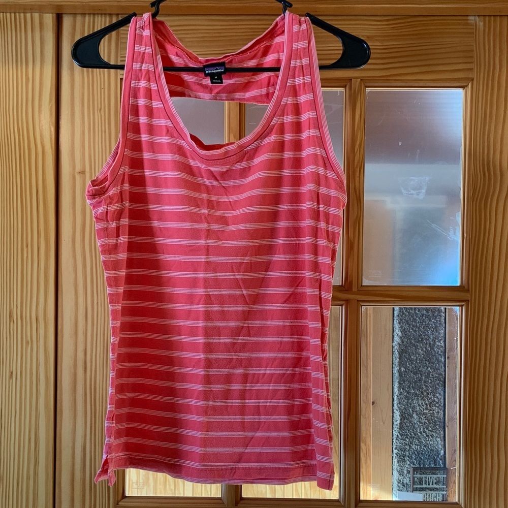 Women's Patagonia Pink Striped Keyhole Cut Out Back Lightweight Tank Top M